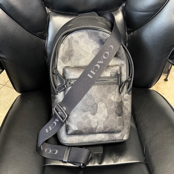 Coach West Pack in Signature Camo Print - Picture 3 of 5